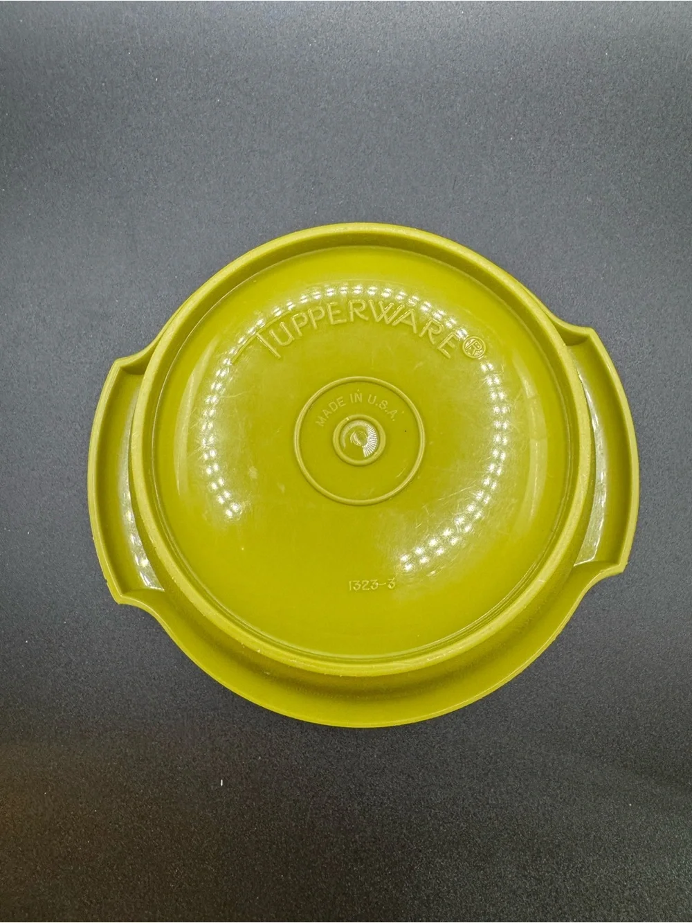 VTG 1970’s Green Tupperware Servalier Bowl 1323-3 Diameter 4.5”
